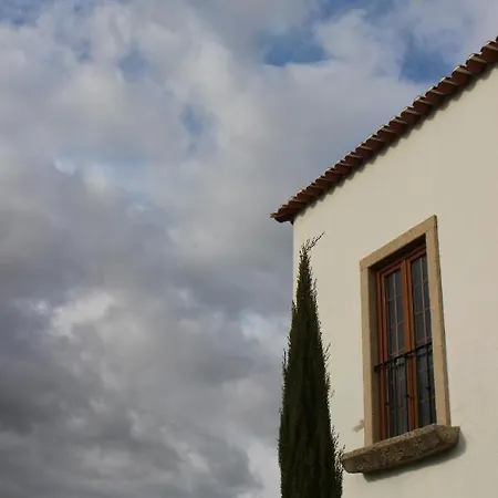 Tapada Da Serra Farm stay *
